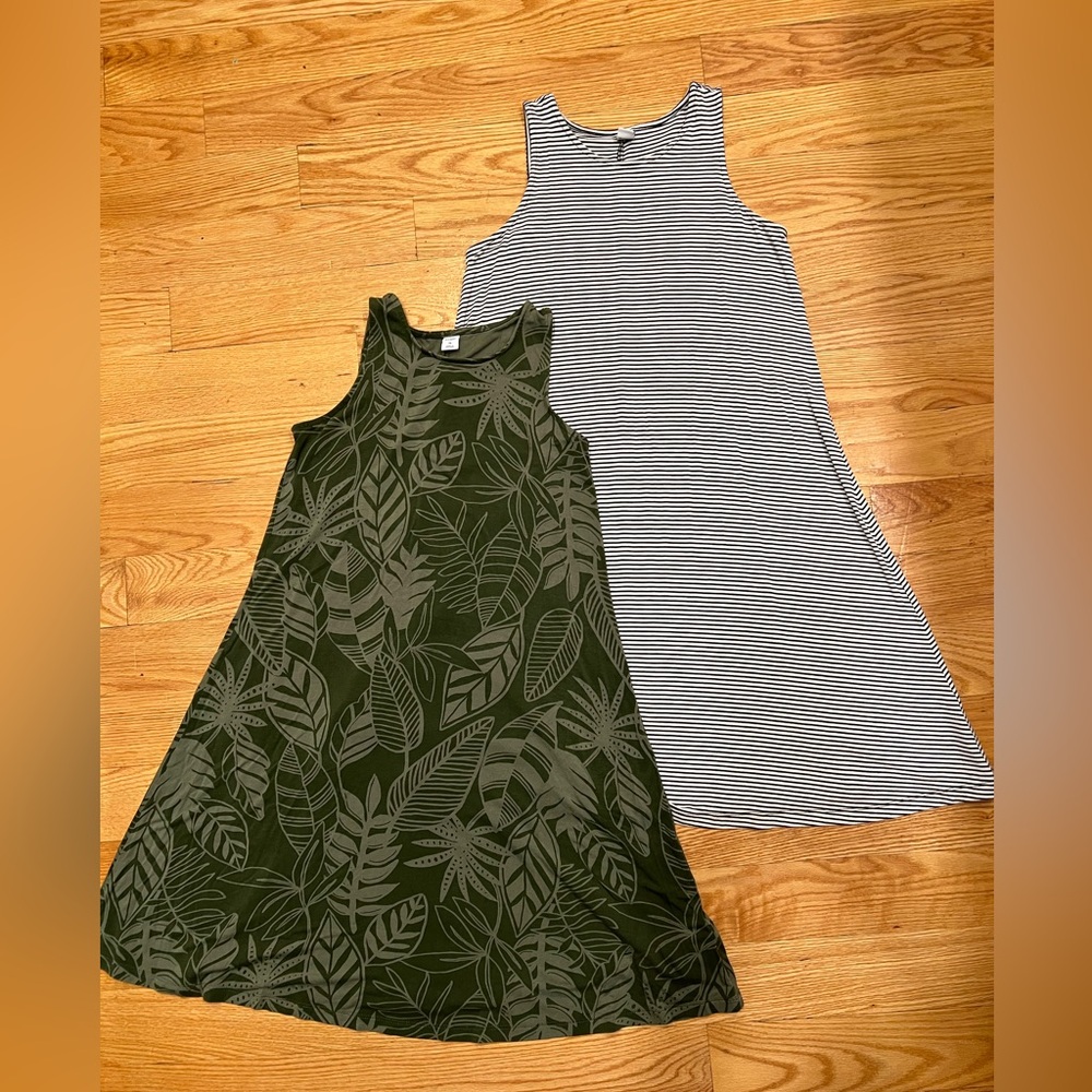 2 Old Navy Sleeveless Swing Dresses Casual Comfortable